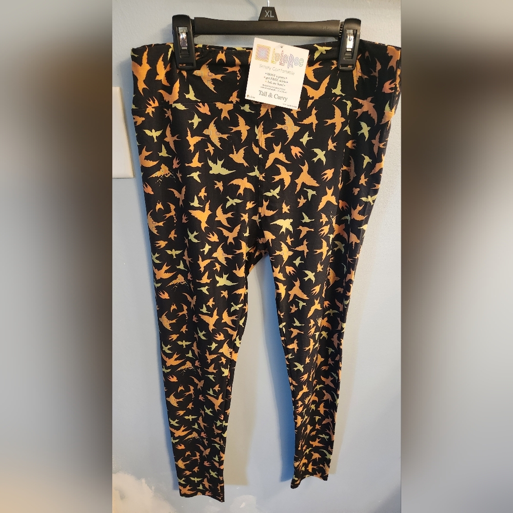 LuLaRoe Women's Leggings with Orange Bird Pattern
